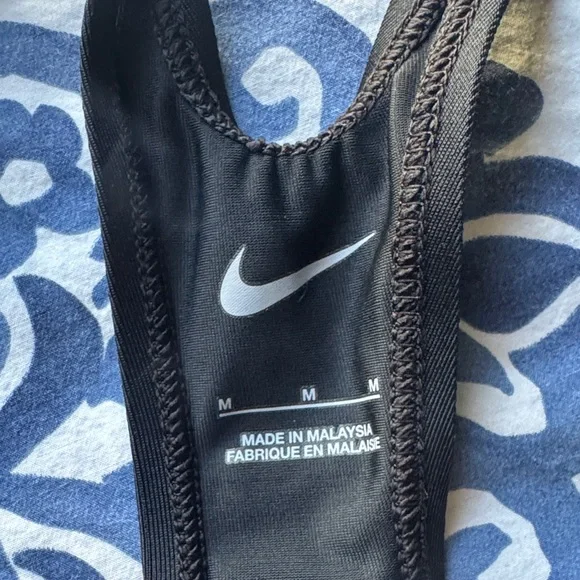 Nike Black Sports Bra with White Logo - Picture 3 of 3